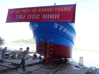 UNINSHIP hạ thủy tàu dịch vụ hậu cần DÓC NINH