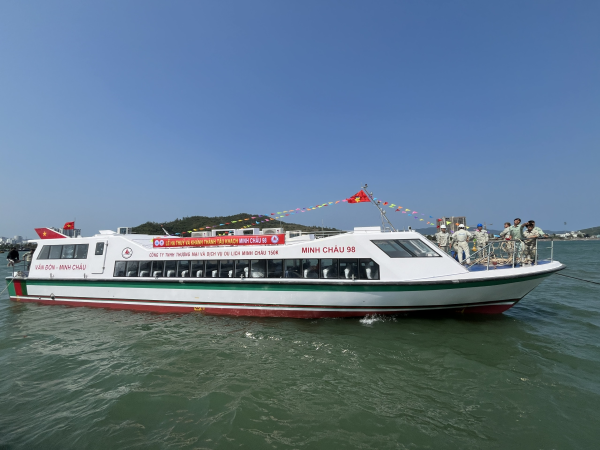 HẠ THỦY TÀU KHÁCH MINH CHÂU 98
