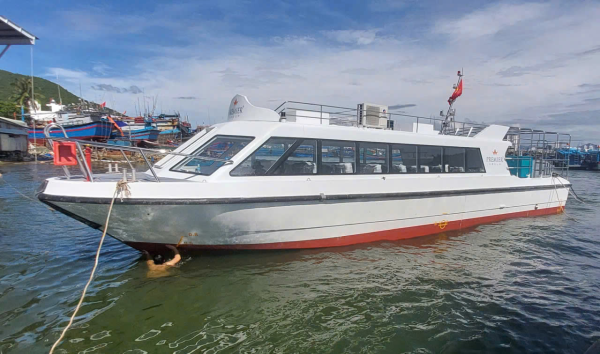 HẠ THỦY 02 TÀU KHÁCH PREMIER GROUP – 04 và HARMONY BOUTIQUE CRUISE TRANSFER