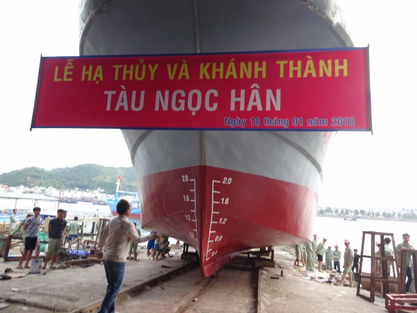 Hạ thủy tàu cá NGỌC HÂN