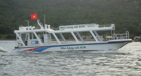 Tàu Du lịch đáy kính “Nhà hàng nổi Kim”