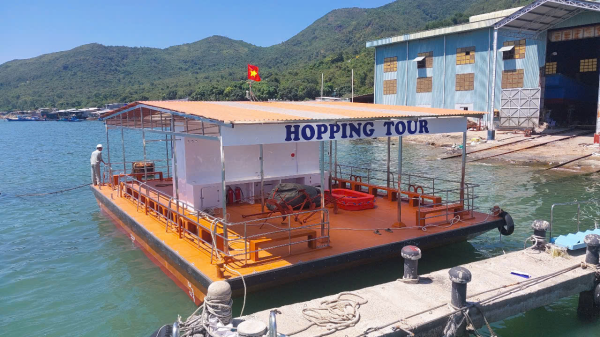 HẠ THỦY POONG TON HOPPING TOUR PHỤC VỤ LẶN BIỂN TẠI NHA TRANG